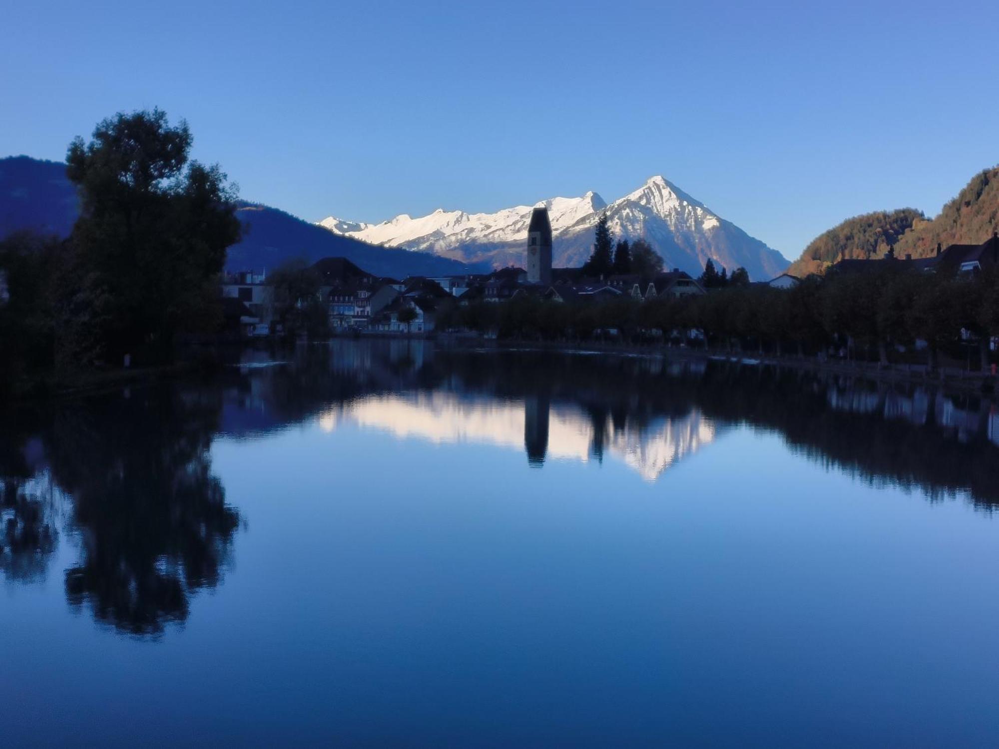 Swisshomeliday Interlaken Rom bilde